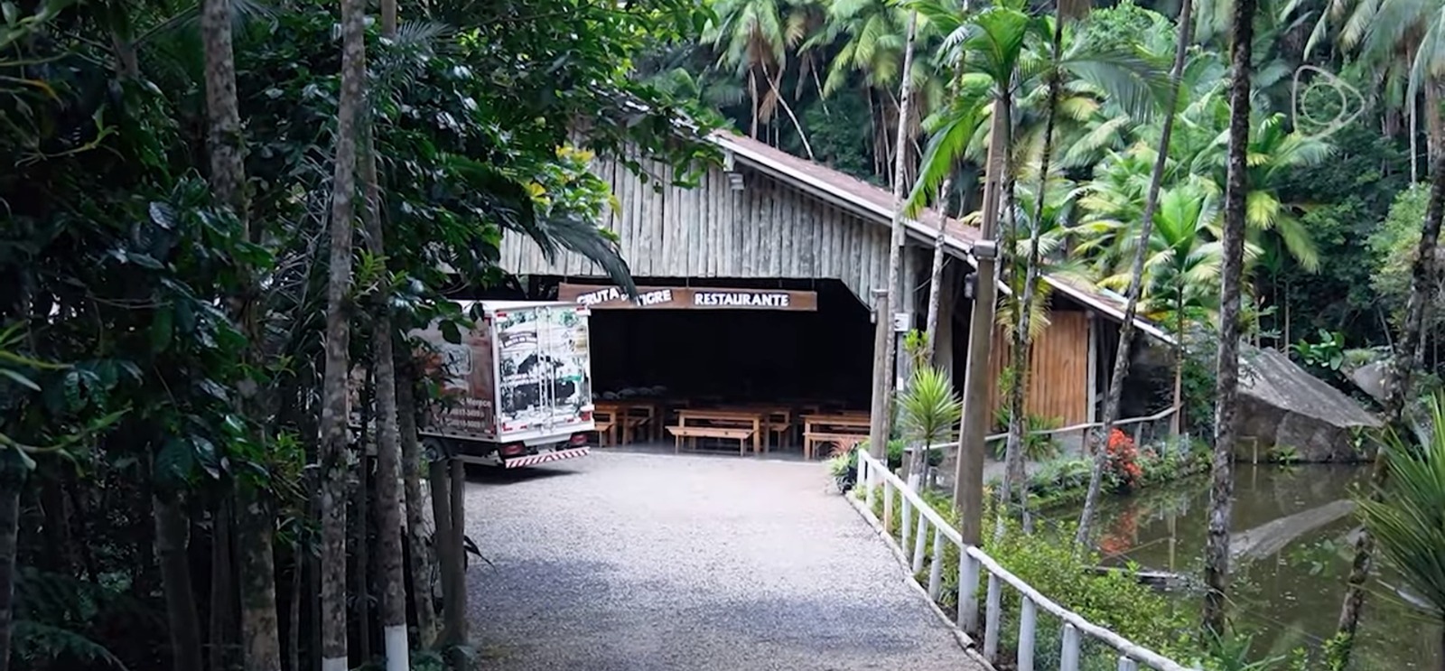 Restaurante Gruta do Tigre de Rio do Oeste fecha por tempo indeterminado, após ocupação dos indígenas