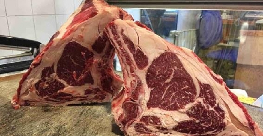 Aumento na produção de carnes bovinas deve manter preços baixos
