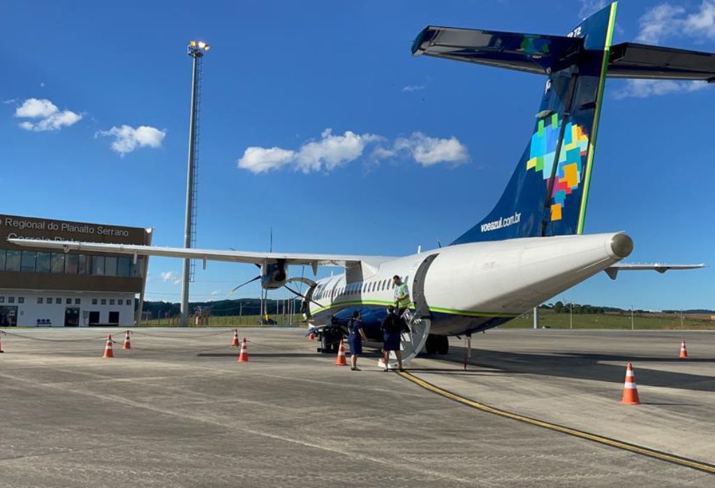 Aeroporto do Planalto Serrano recebe certificação de equipamento que garante regularidade na operação
