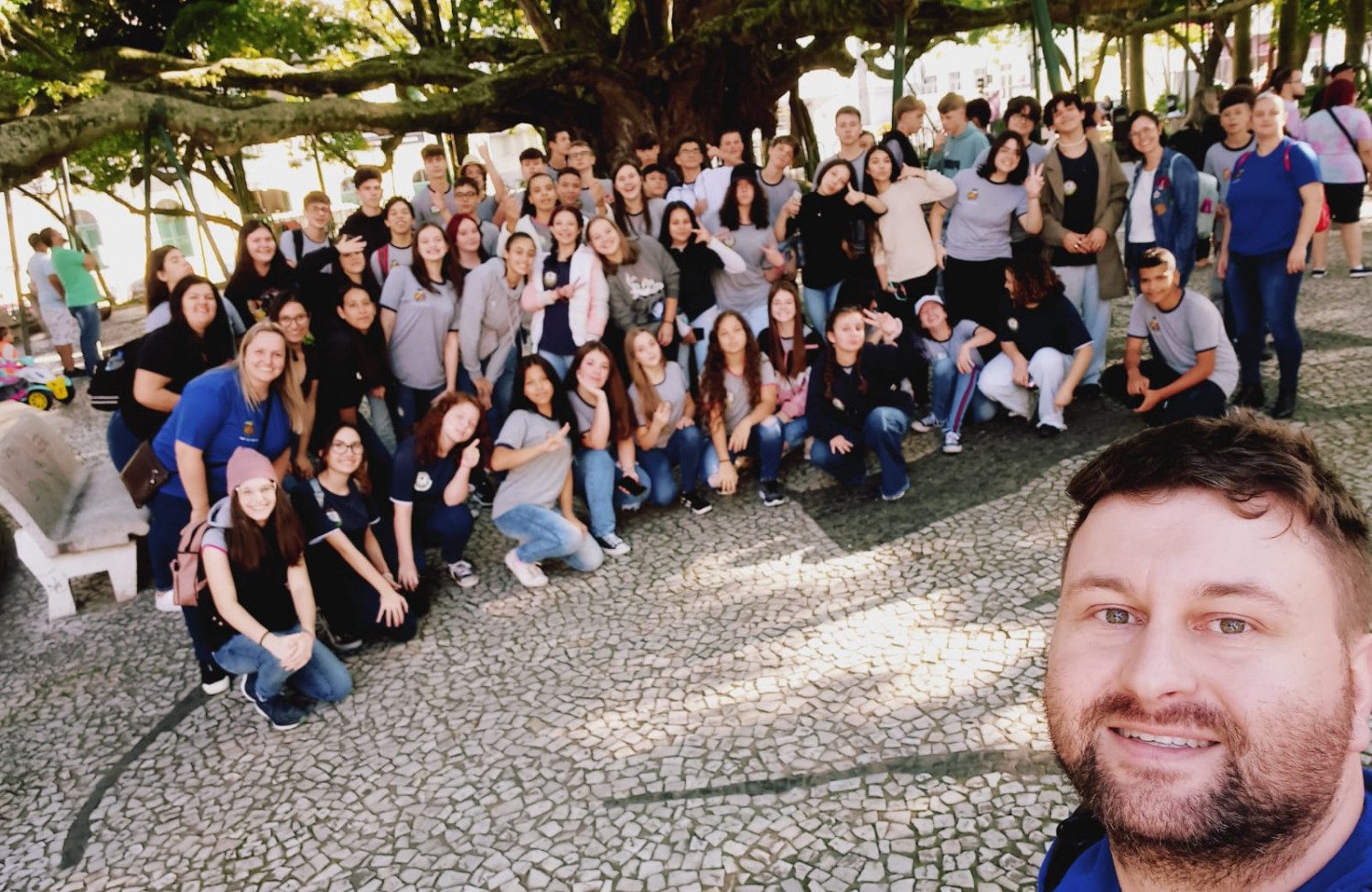 Alunos da Escola Erna Heidrich realizam visita de estudo ao Museu Cruz e Sousa em Florianópolis