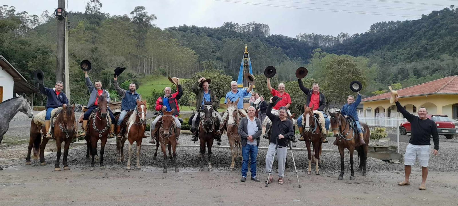 Cavaleiros de Taió e Vitor Meireles partem em uma jornada de mais de 300 quilômetros