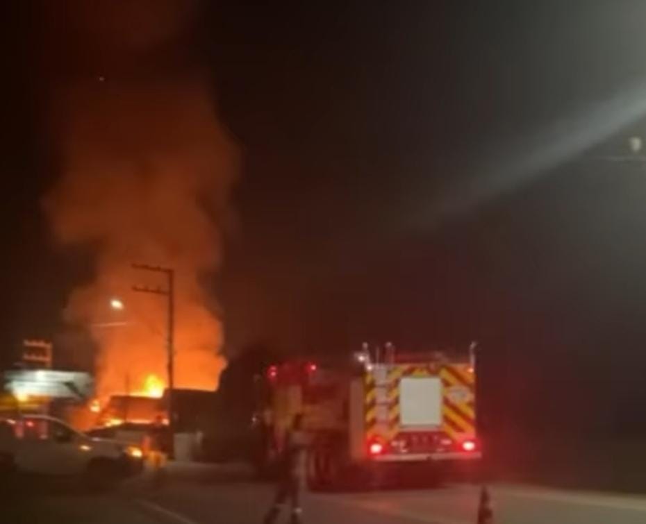 Incêndio destrói residência no Vale do Itajaí