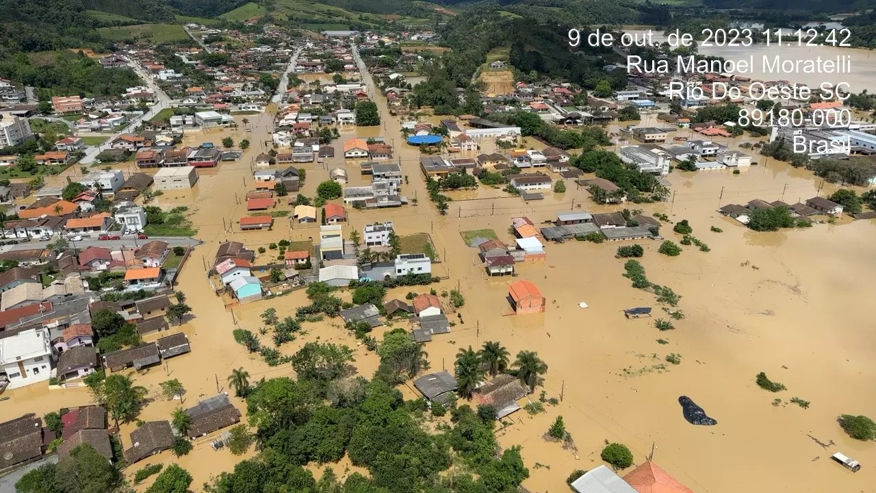 Município de Rio do Oeste que ficou embaixo d’água tem prejuízo milionário no agronegócio