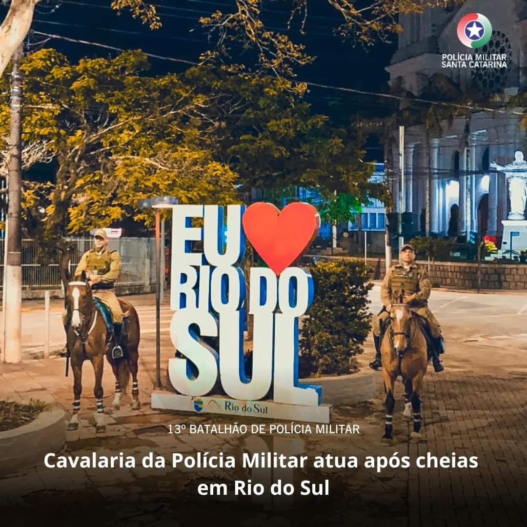 Cavalaria da Polícia Militar atua após cheias em Rio do Sul