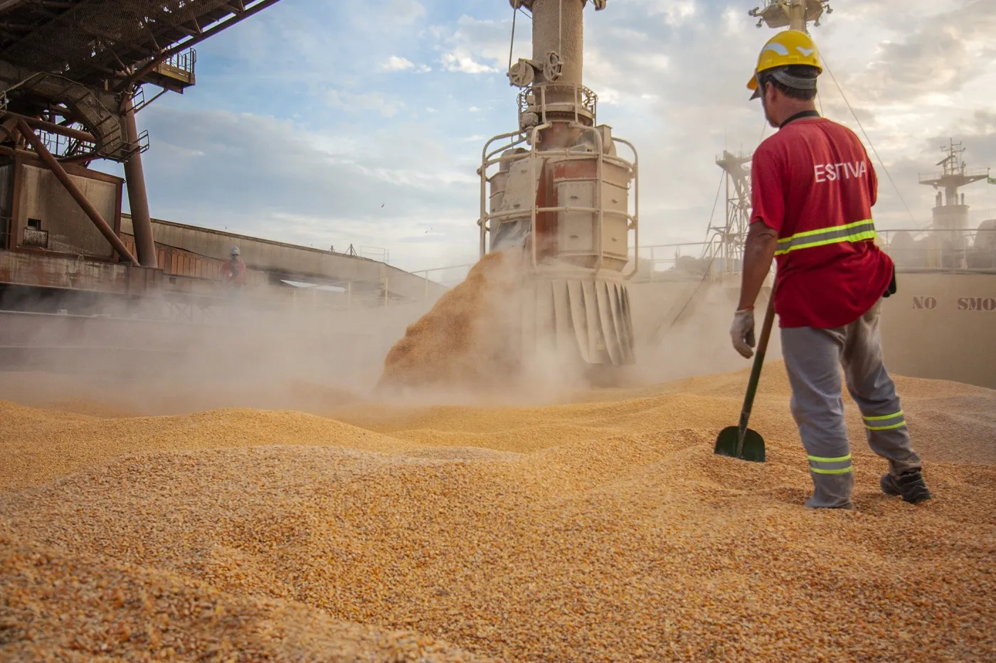 Em apenas 7 dias de novembro/23, Brasil já exportou 40% de todo o milho embarcado em novembro/22