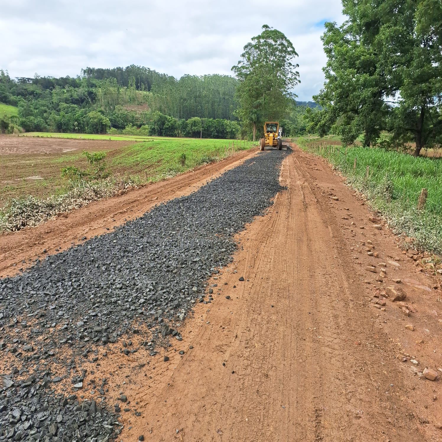 Prefeitura de Taió segue realizando melhorias nas estradas do interior