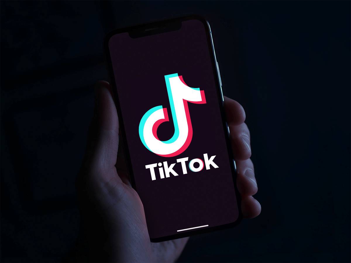 TikTok testa IA capaz de produzir músicas e gera polêmica; entenda