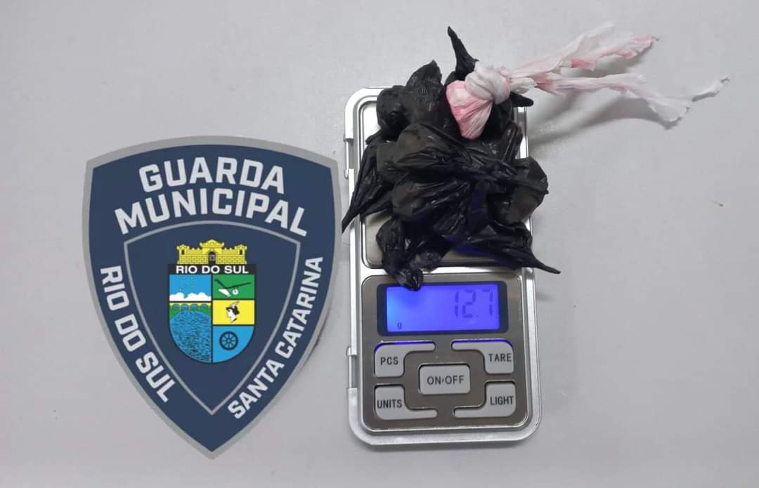 Guarda Municipal prende casal por tráfico de drogas em Rio do Sul