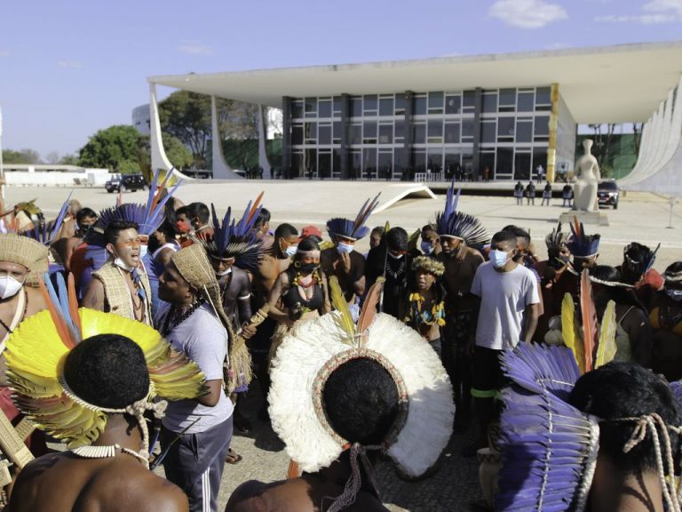 Congresso promulga o marco temporal para terras indígenas, mas polêmicas seguem na Justiça