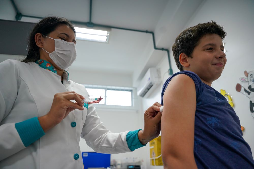 Municípios iniciam vacinação contra dengue
