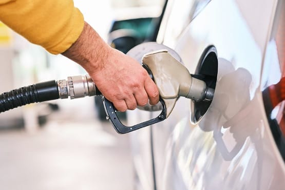 Ex-secretário é condenado por desviar combustível para abastecer carro particular