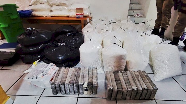 Mais de 440 kg de cocaína são apreendidos em SC