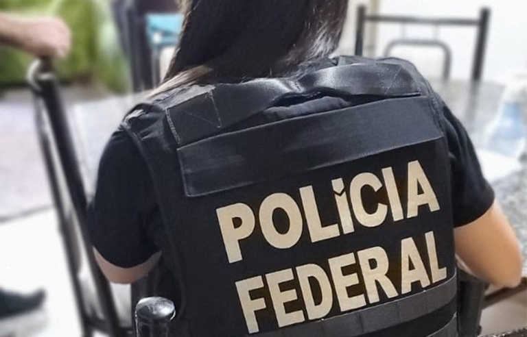 Polícia Federal faz operação para combater crimes financeiros em SC