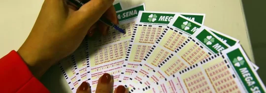 Três apostas de SC acertam 5 números na Mega-Sena e levam juntas mais de R$ 260 mil