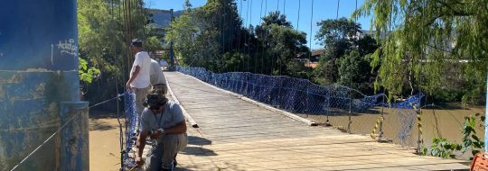Ponte do Galo em Rio do Sul é reaberta para uso após reforma