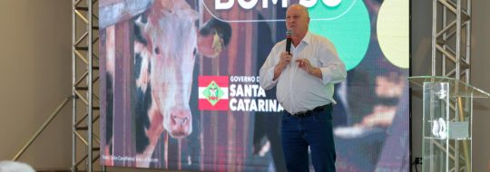 Deputado Oscar Gutz realizará audiências públicas para debater a proibição do trânsito de máquinas agrícolas nas rodovias catarinenses