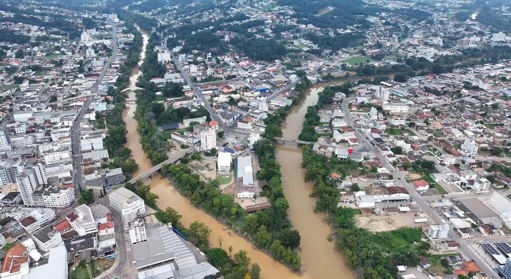 Definida a empresa responsável pelo desassoreamento dos rios em Rio do Sul
