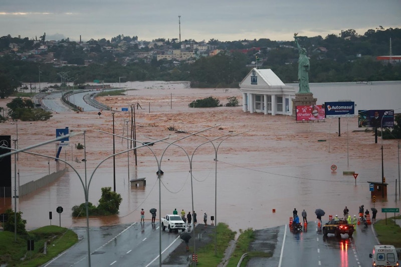 Enchente no RS: sobe para 24 o número de mortos; 14,5 mil pessoas estão fora de casa