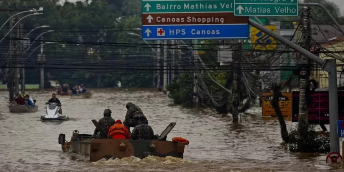 Especialistas afirmam que situação continuará crítica em áreas sob enchente, por longo período